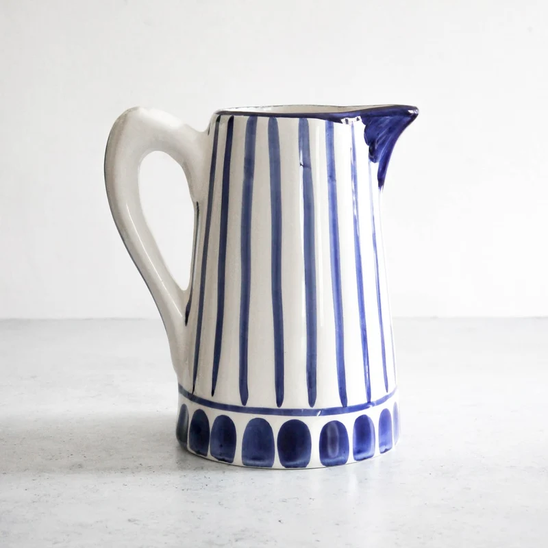 Jarra tradicional en azul de 2L