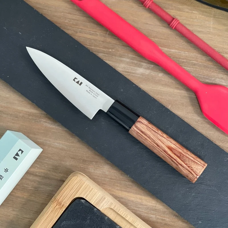 Cuchillo Pelador Kai Seki Magoroku Red Wood 10cm Japonés