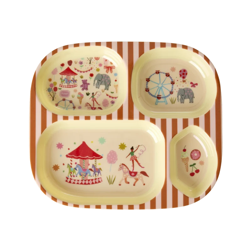 Børnetallerken med 4 Rum - Pink - Fun Fair Print