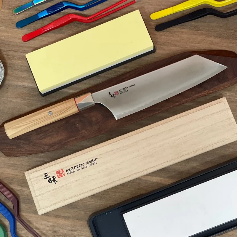 Cuchillo Bunka Zanmai Beyond 18 Cms