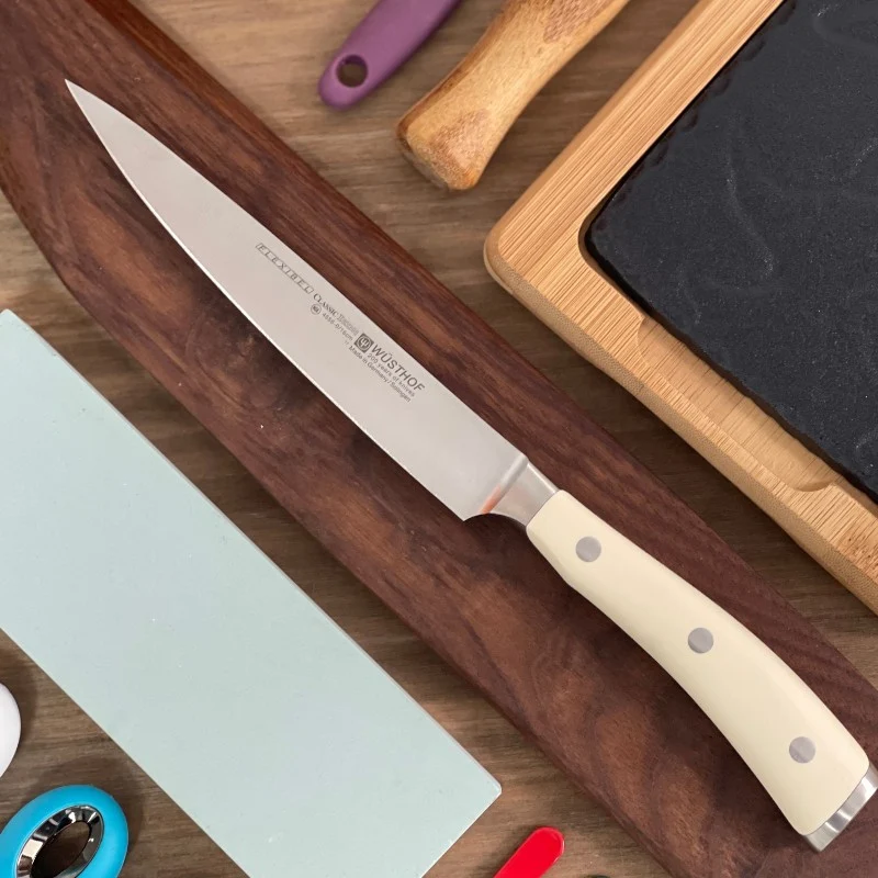 Cuchillo fileteador flexible Wusthof Ikon Creme