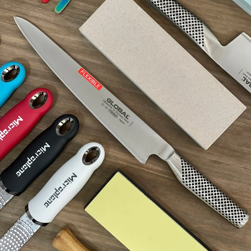 Cuchillo Fileteador Flexible Global G-18 | Hoja 24 cm | Serie G