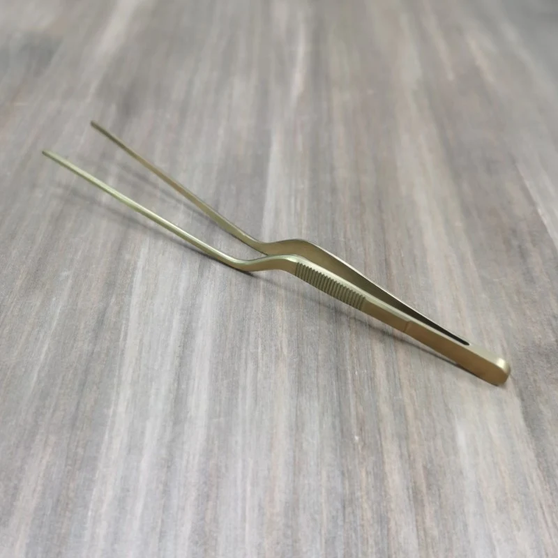 Pinza para emplatar Dorada