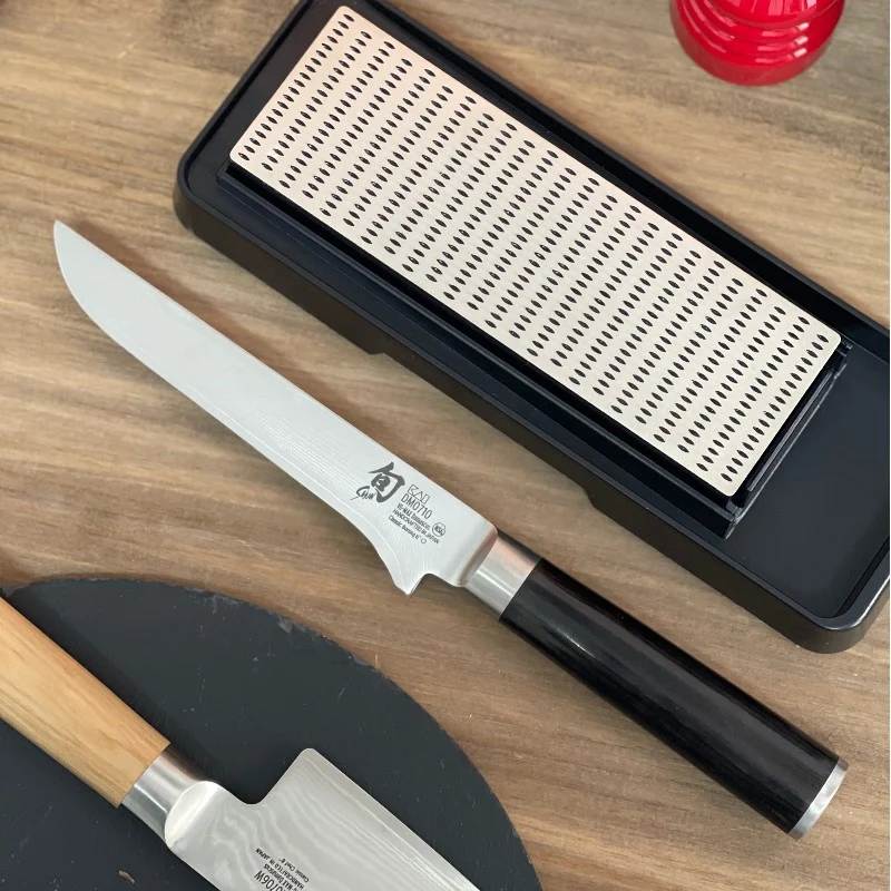 Cuchillo Deshuesar Shun Classic 15cm Acero Damasco Kai DM-0710