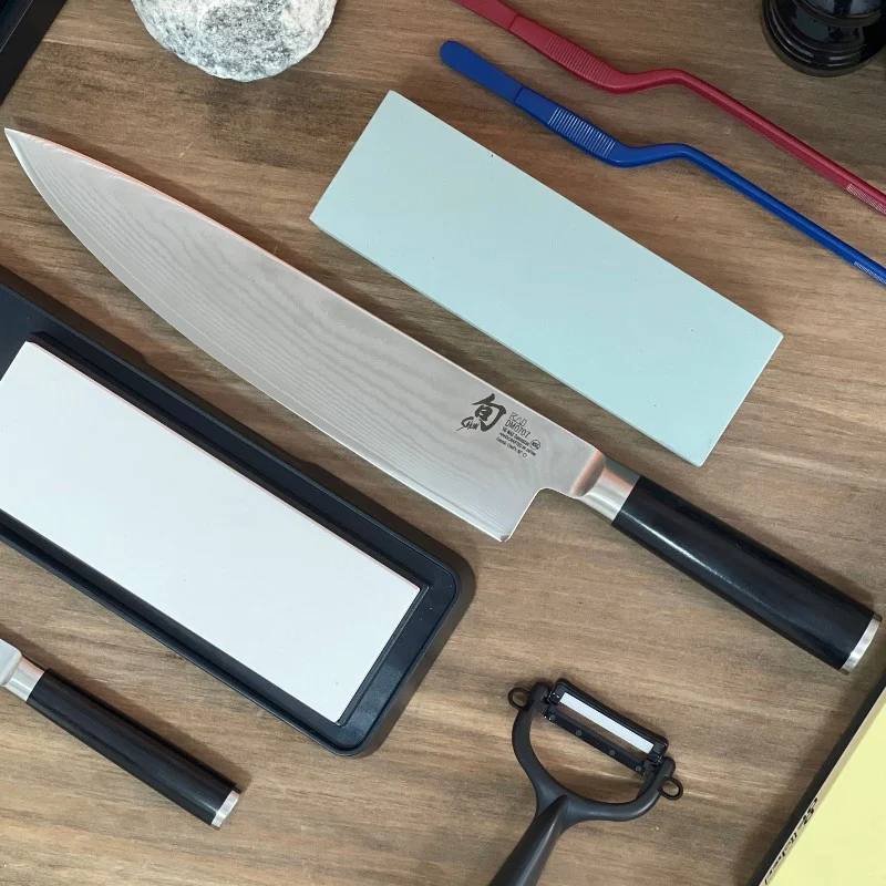 Cuchillo Chef Kai Shun Classic 25 cm | Acero Damasco 32 Capas DM-0707
