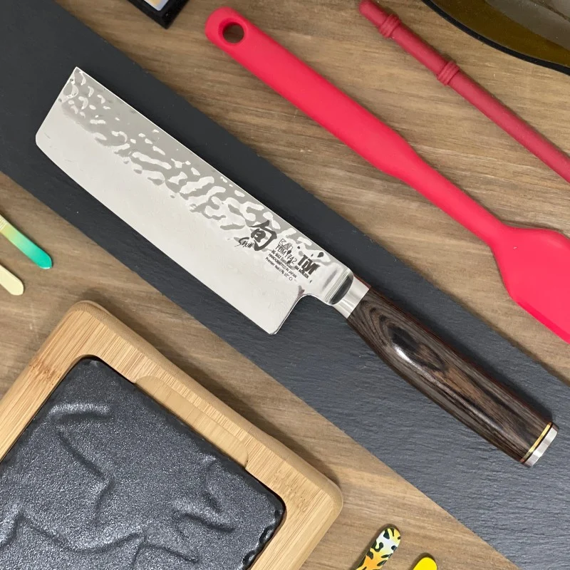 Cuchillo Nakiri Kai Shun Premier 14 cm | Acero Damasco 32 Capas TDM-1742