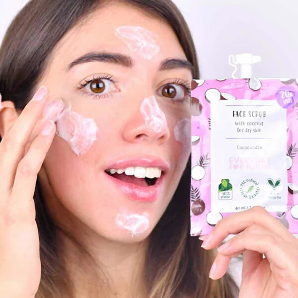 Esfoliante facial hidratante com óleo de coco
