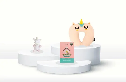 Pack Viaje unicornio - Cojín cervical unicornio + llavero de peluche + libro de colorear